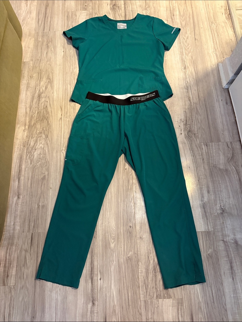 Skechers Uniforms Green Straight-Leg Scrub Set